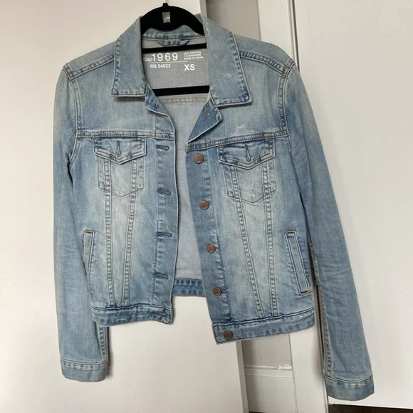 XS | Gap 1969 Jean Jacket - Picture 3 of 16